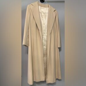 Neiman-Marcus Cream Regency Cashmere Long Coat